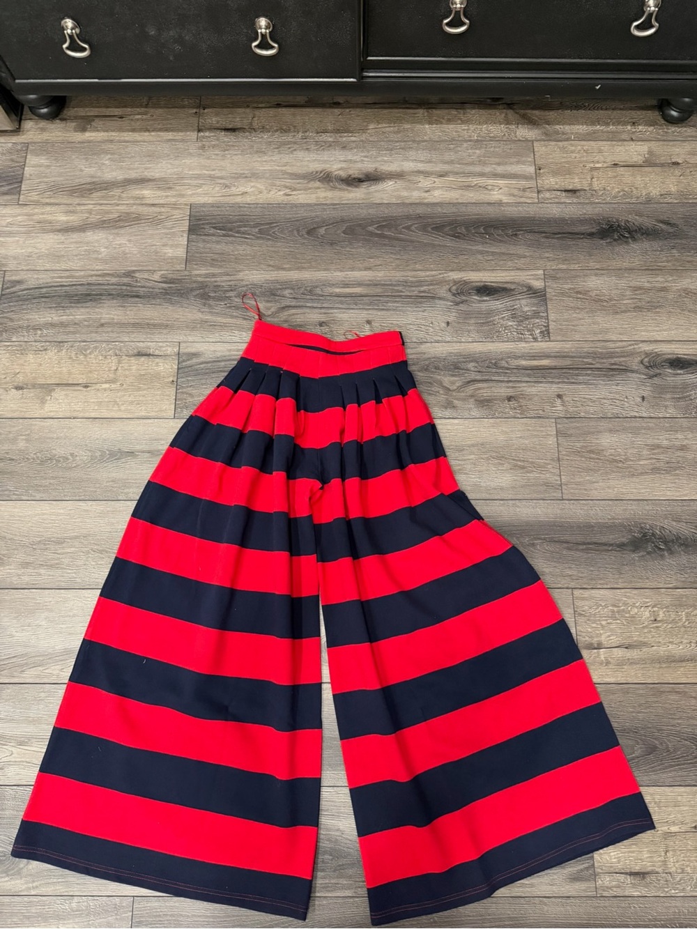AKIRA Red and Navy Wide-Leg Striped Skirted Pants